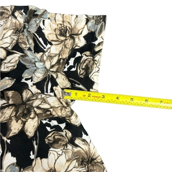 Abercrombie & Fitch T-Shirt Crew neck Short Sleeve Floral Geometric Damask XS - Picture 10 of 10